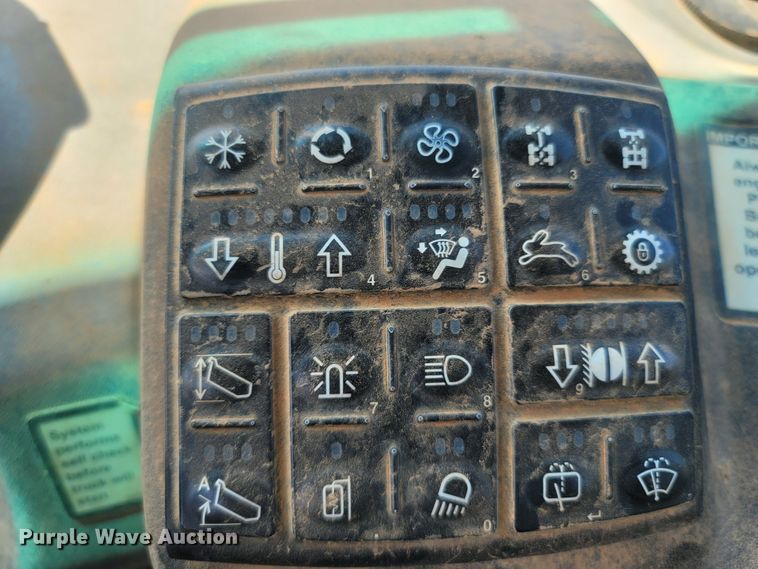 image for item LM9714 2007 John Deere 300D  haul truck