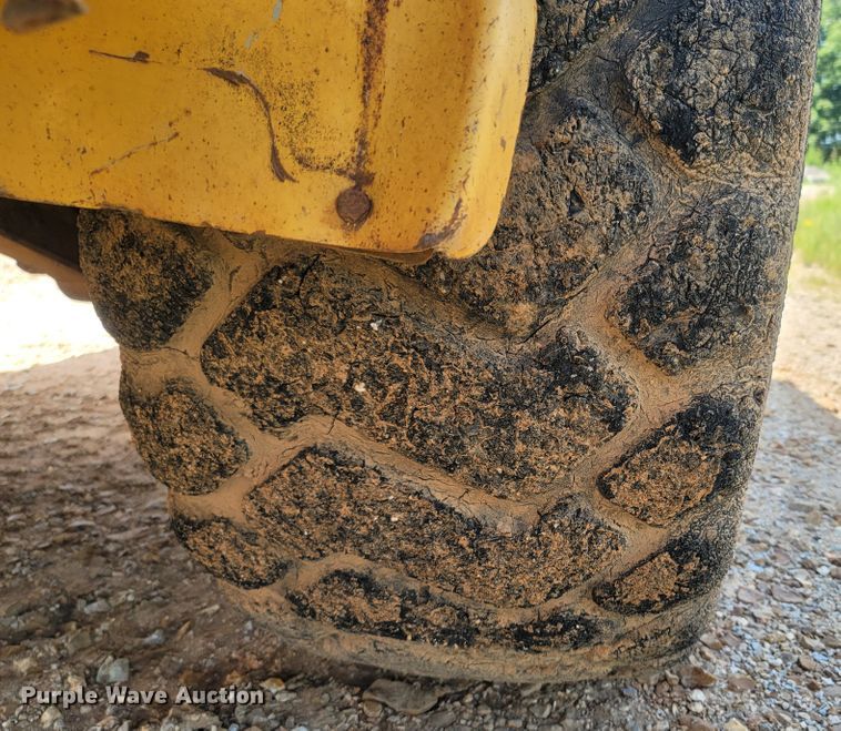 image for item LM9714 2007 John Deere 300D  haul truck