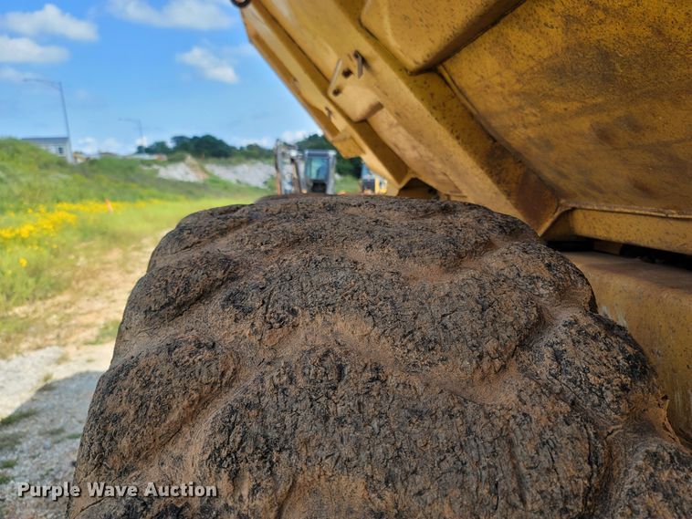 image for item LM9714 2007 John Deere 300D  haul truck
