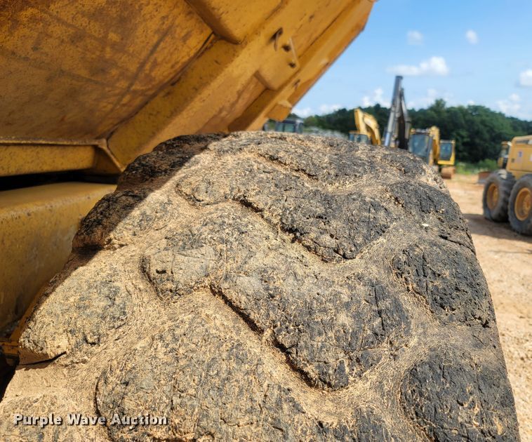 image for item LM9714 2007 John Deere 300D  haul truck