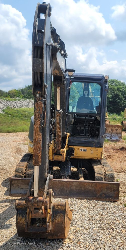 image for item LM9715 2012 John Deere 50D  mini excavator