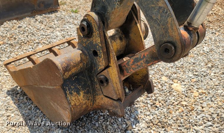 image for item LM9715 2012 John Deere 50D  mini excavator