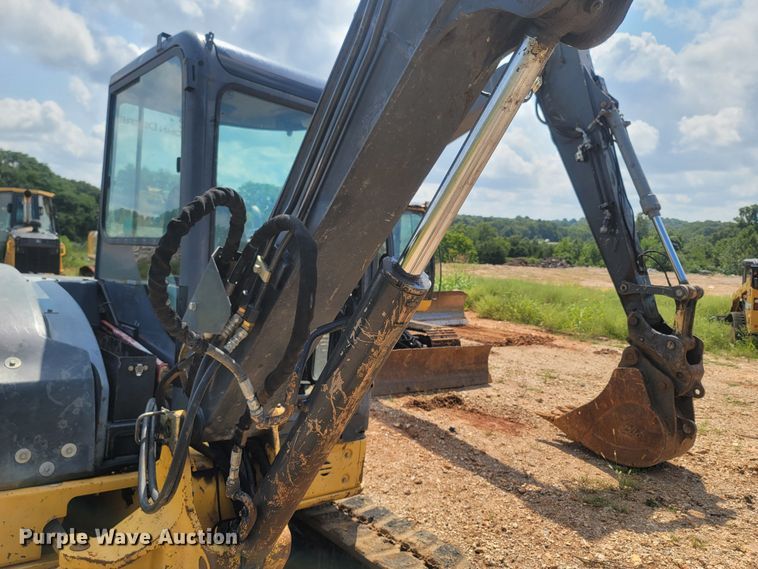 image for item LM9715 2012 John Deere 50D  mini excavator