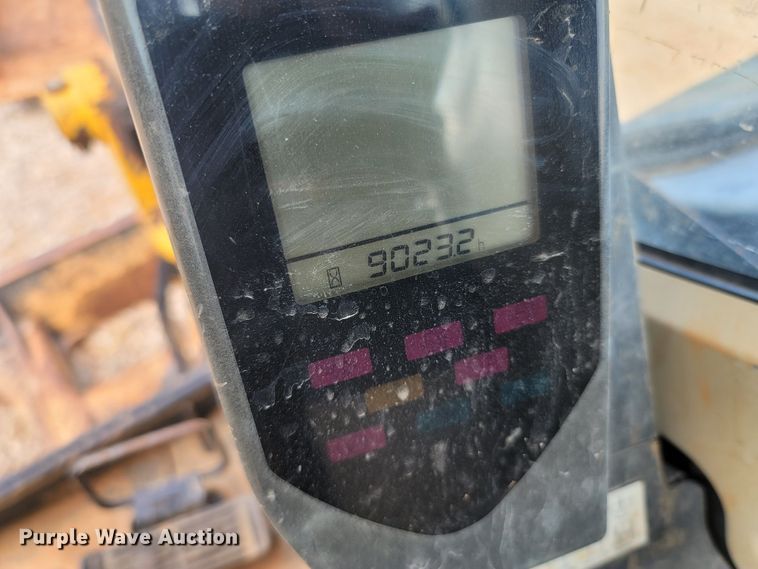 image for item LM9715 2012 John Deere 50D  mini excavator