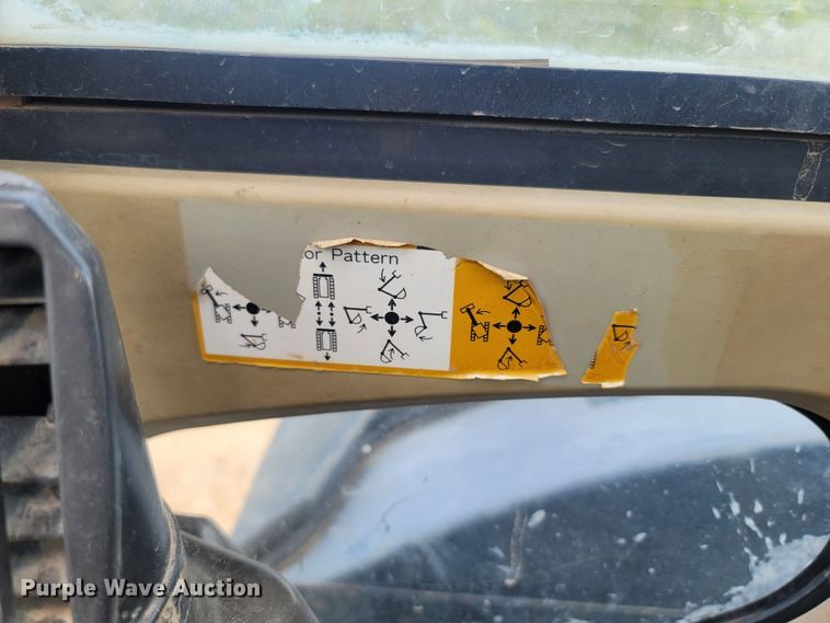 image for item LM9715 2012 John Deere 50D  mini excavator