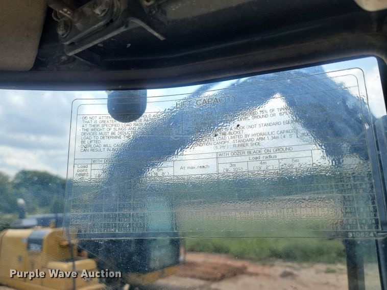 image for item LM9715 2012 John Deere 50D  mini excavator