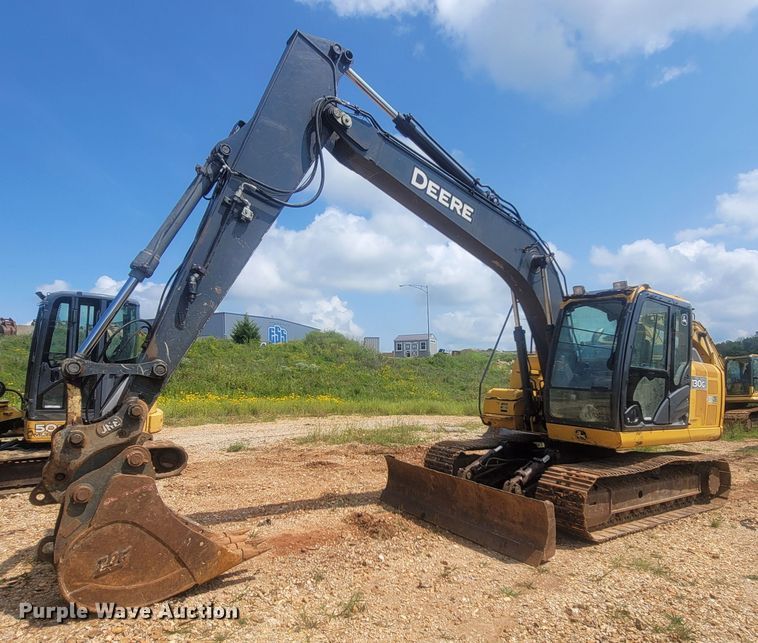 image for item LM9716 2015 John Deere 130G  excavator