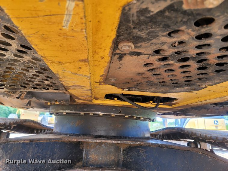 image for item LM9716 2015 John Deere 130G  excavator