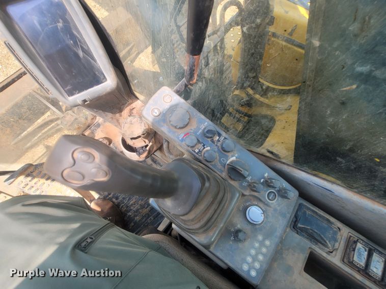 image for item LM9716 2015 John Deere 130G  excavator