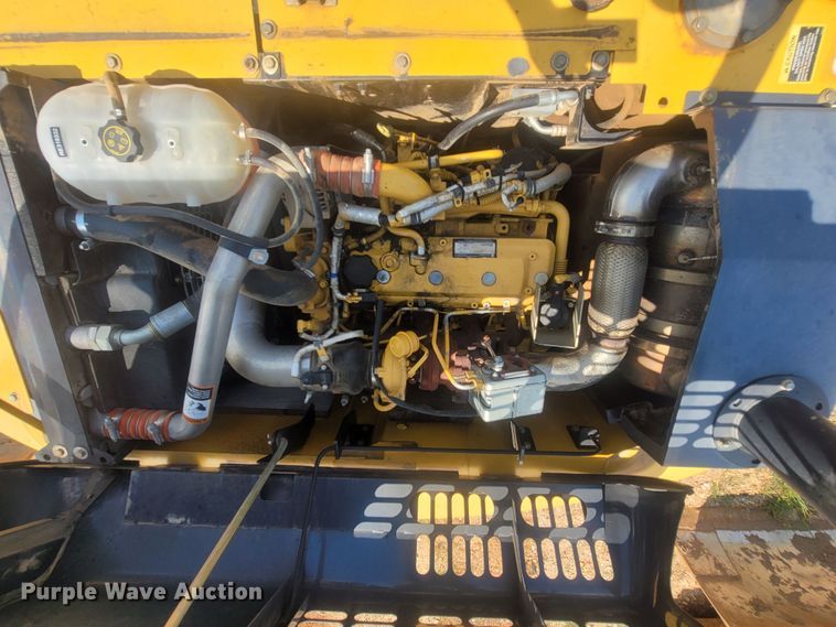 image for item LM9716 2015 John Deere 130G  excavator