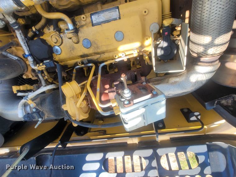 image for item LM9716 2015 John Deere 130G  excavator