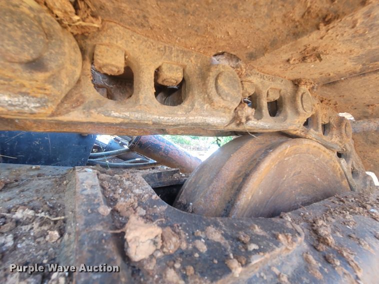 image for item LM9716 2015 John Deere 130G  excavator