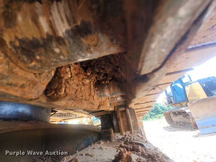 image for item LM9716 2015 John Deere 130G  excavator