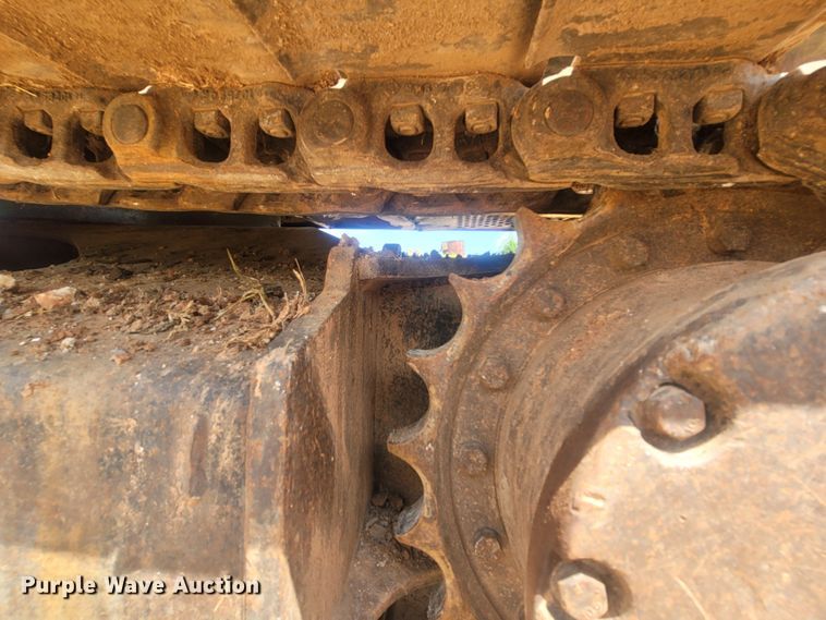 image for item LM9716 2015 John Deere 130G  excavator