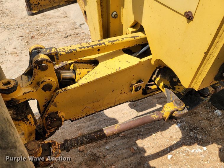 image for item LM9718 1995 John Deere 670B  motor grader