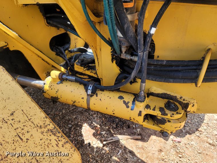 image for item LM9718 1995 John Deere 670B  motor grader