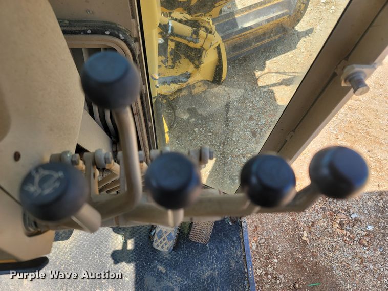image for item LM9718 1995 John Deere 670B  motor grader