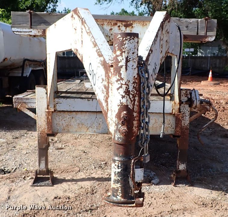 image for item MF9502 1980 WW  equipment trailer