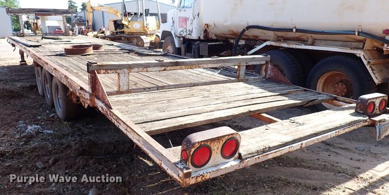 image for item MF9502 1980 WW  equipment trailer