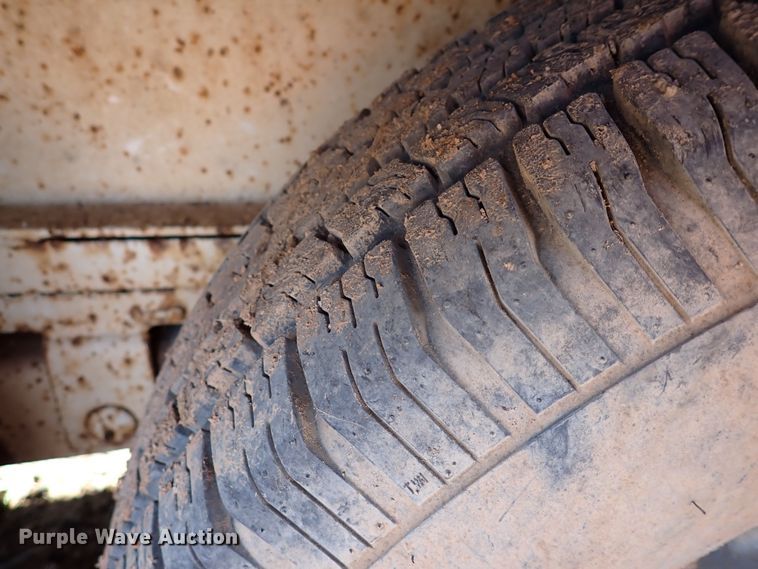 image for item MF9502 1980 WW  equipment trailer