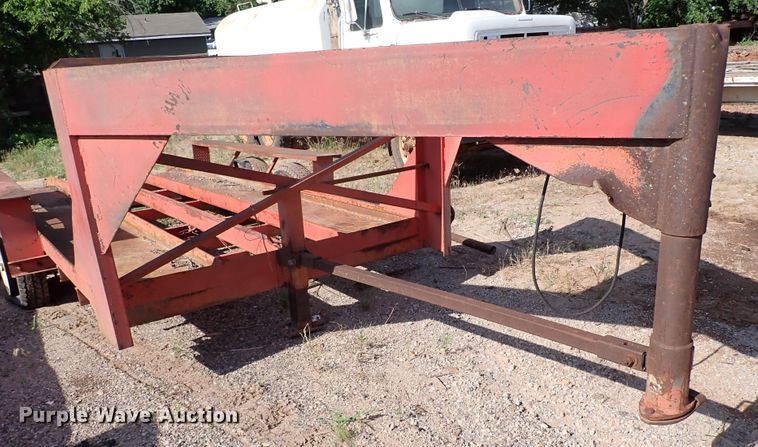 image for item MF9504 1983 Belshe  equipment trailer