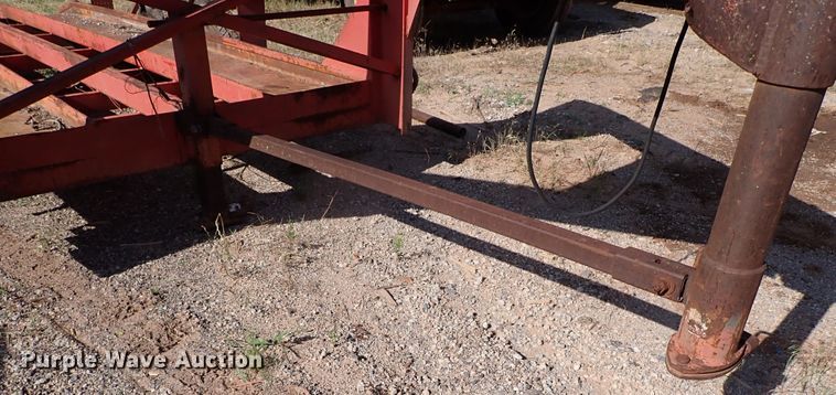 image for item MF9504 1983 Belshe  equipment trailer