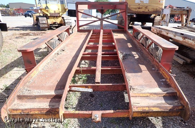 image for item MF9504 1983 Belshe  equipment trailer