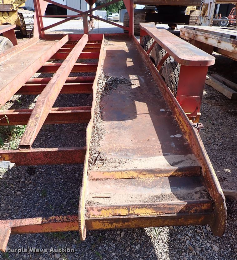 image for item MF9504 1983 Belshe  equipment trailer