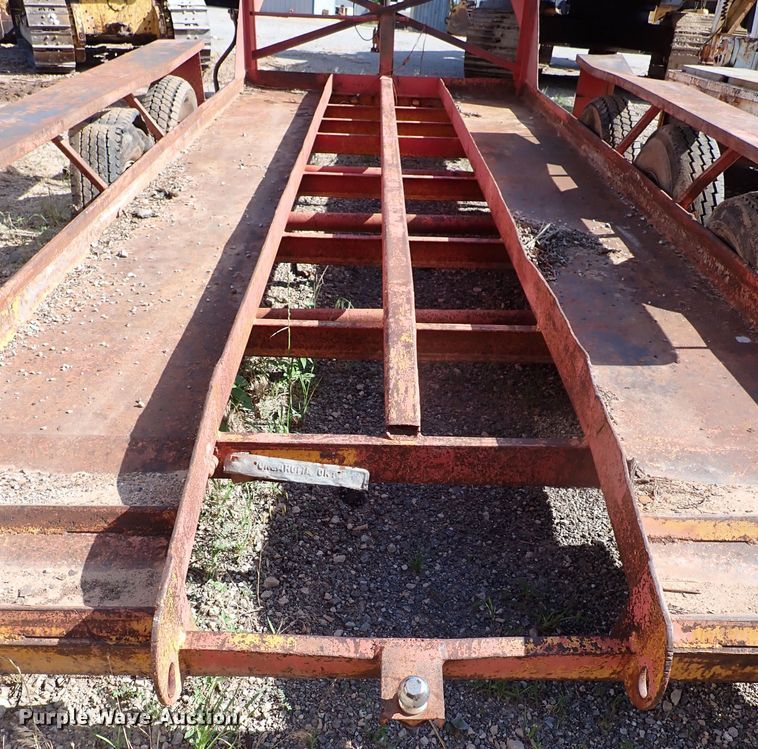 image for item MF9504 1983 Belshe  equipment trailer