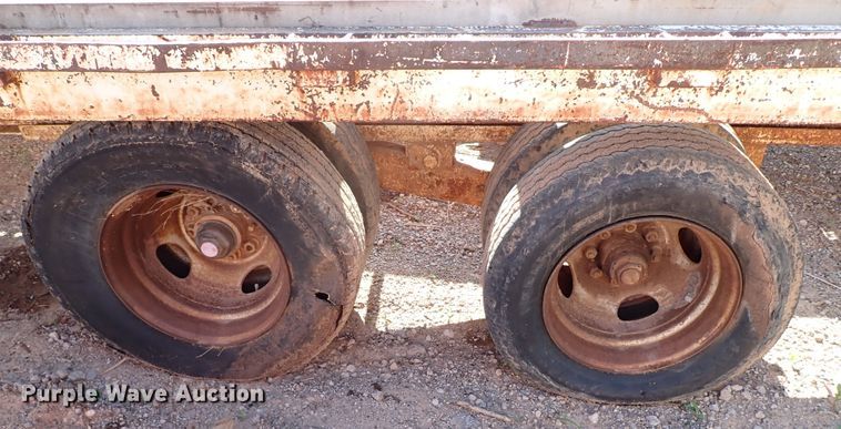 image for item MF9505 1981 Triangle K  equipment trailer