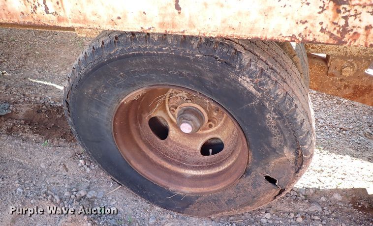 image for item MF9505 1981 Triangle K  equipment trailer