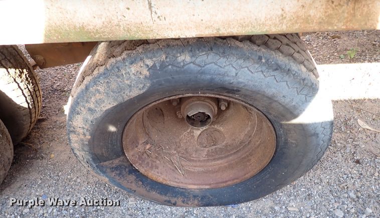 image for item MF9505 1981 Triangle K  equipment trailer