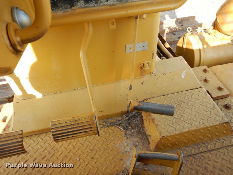 image for item MH9146 1978 Caterpillar D7G  crawler tractor