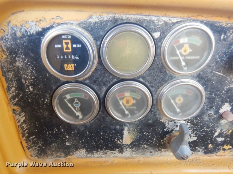 image for item MH9146 1978 Caterpillar D7G  crawler tractor