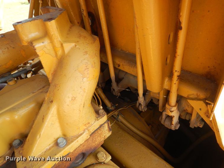 image for item MH9146 1978 Caterpillar D7G  crawler tractor