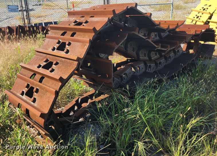 image for item MK9275 31" W dozer tracks