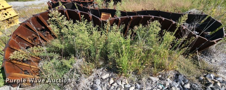 image for item MK9275 31" W dozer tracks