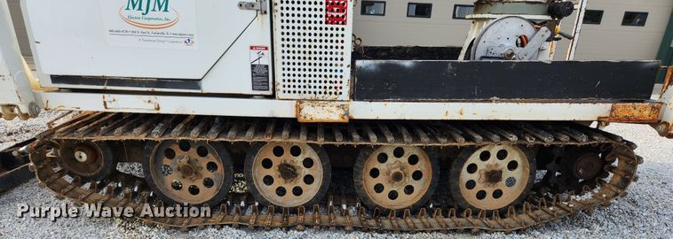 image for item MK9298 2006 UTV International RT02DD-608  mini digger derrick