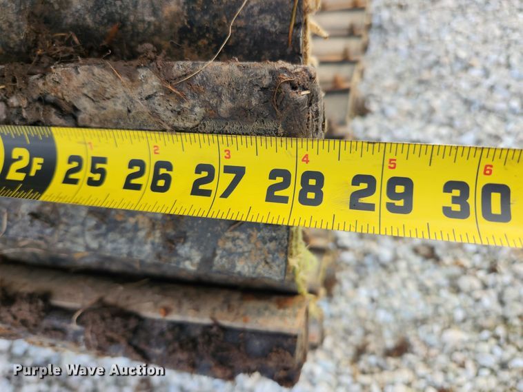 image for item MK9298 2006 UTV International RT02DD-608  mini digger derrick