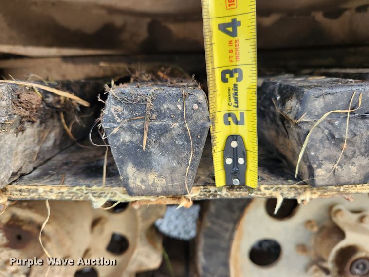 image for item MK9298 2006 UTV International RT02DD-608  mini digger derrick