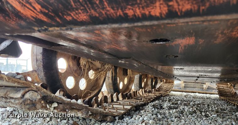 image for item MK9298 2006 UTV International RT02DD-608  mini digger derrick