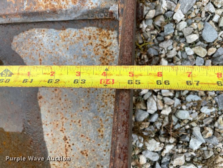 image for item MR9289 1999 John Deere 240  skid steer loader