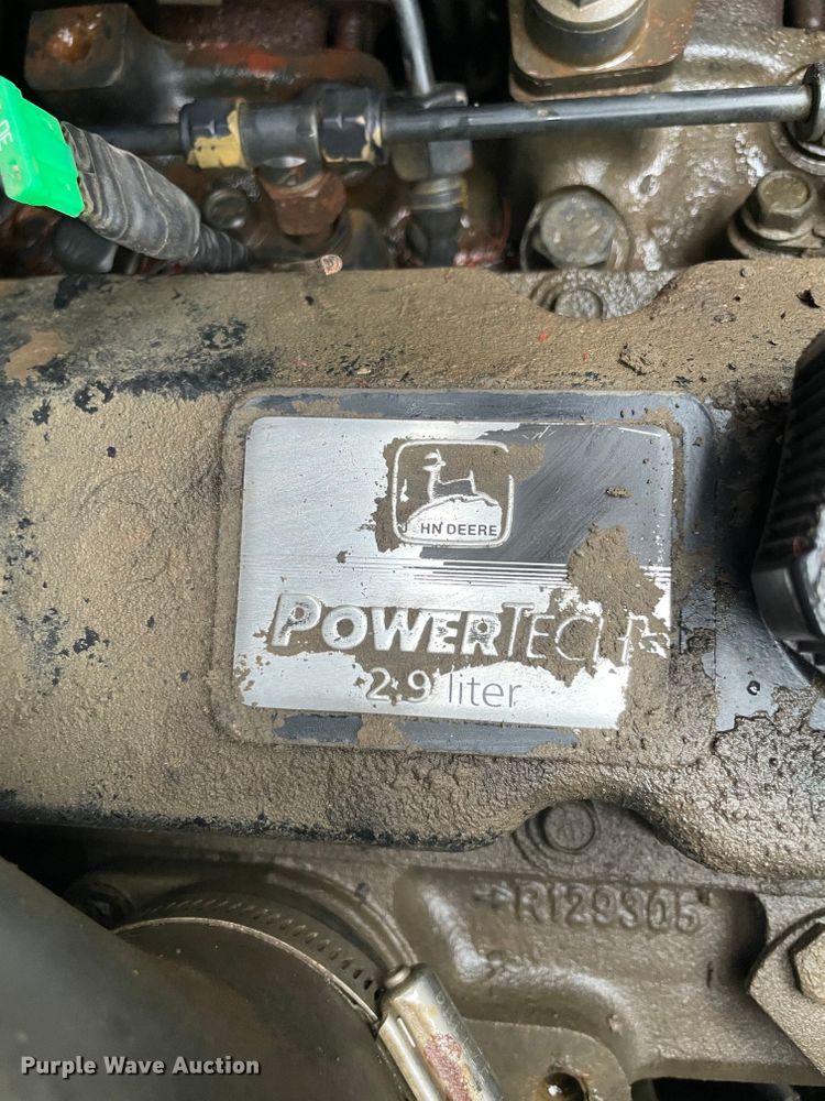 image for item MR9289 1999 John Deere 240  skid steer loader