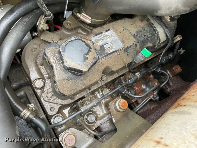 image for item MR9289 1999 John Deere 240  skid steer loader