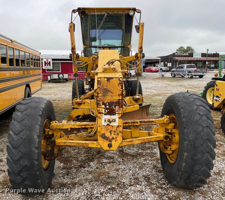 image for item MR9290 1977 Caterpillar 12G  motor grader