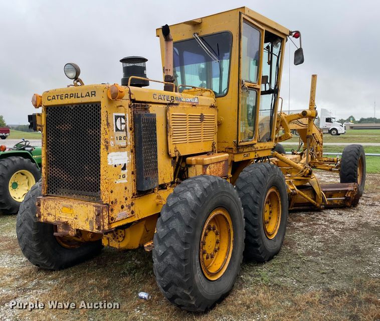 image for item MR9290 1977 Caterpillar 12G  motor grader