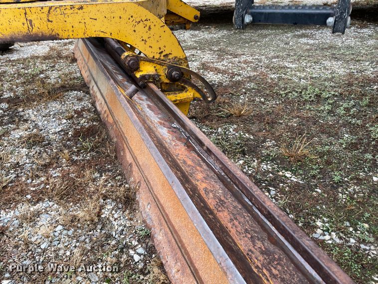 image for item MR9290 1977 Caterpillar 12G  motor grader