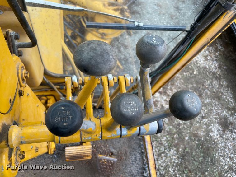 image for item MR9290 1977 Caterpillar 12G  motor grader