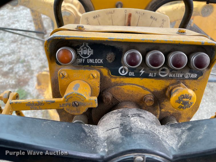 image for item MR9290 1977 Caterpillar 12G  motor grader