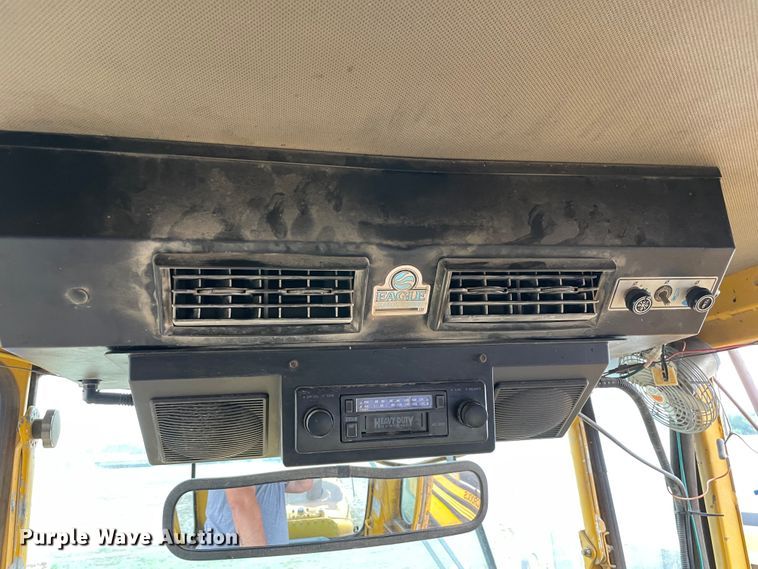 image for item MR9290 1977 Caterpillar 12G  motor grader